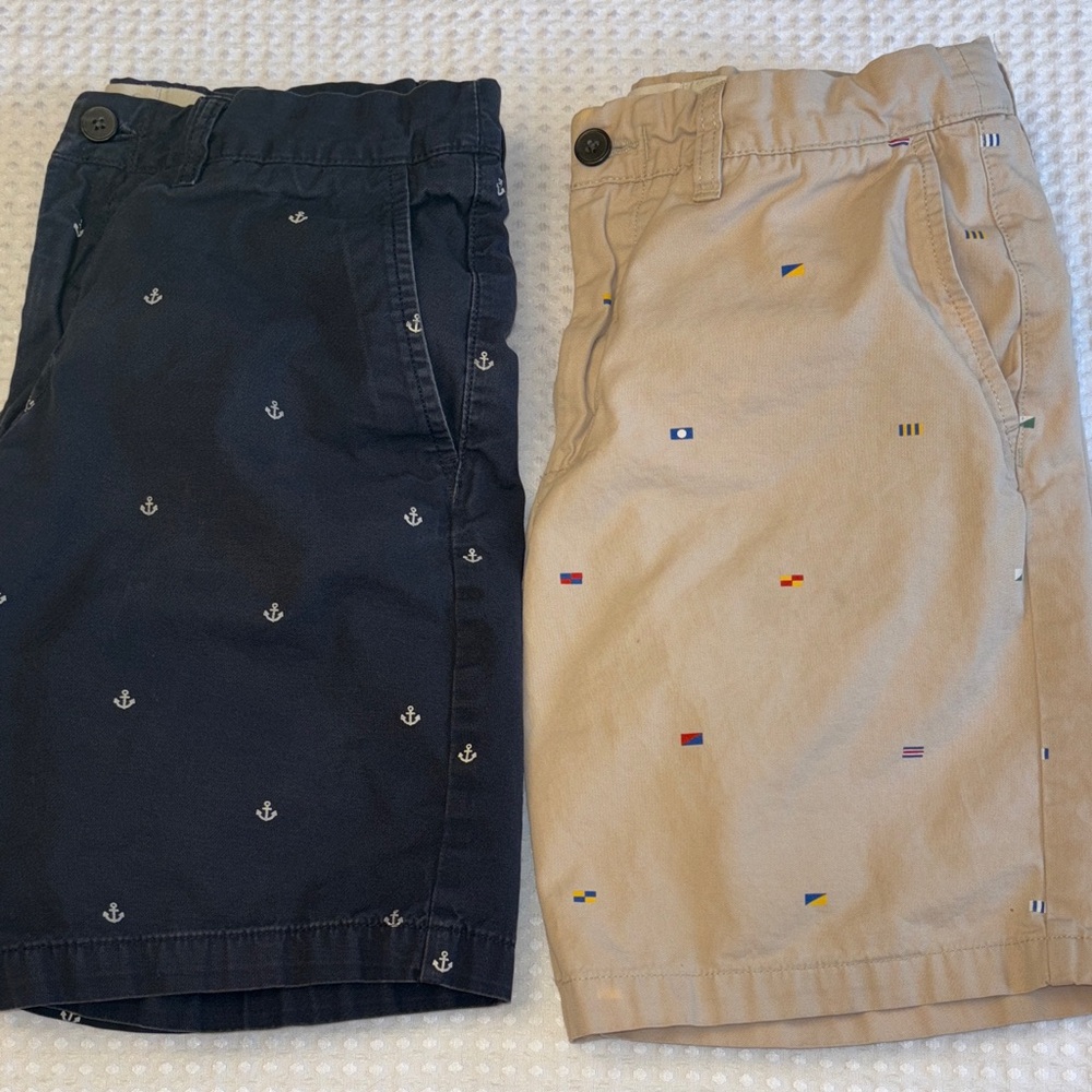 H&M Set Navy Khaki Flat Front Shorts Size 30W Nautical Preppy Anchors Flags